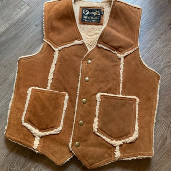 The Leather Shop Suede and Shearling Vest (Vintage) - Picture 3 of 8
